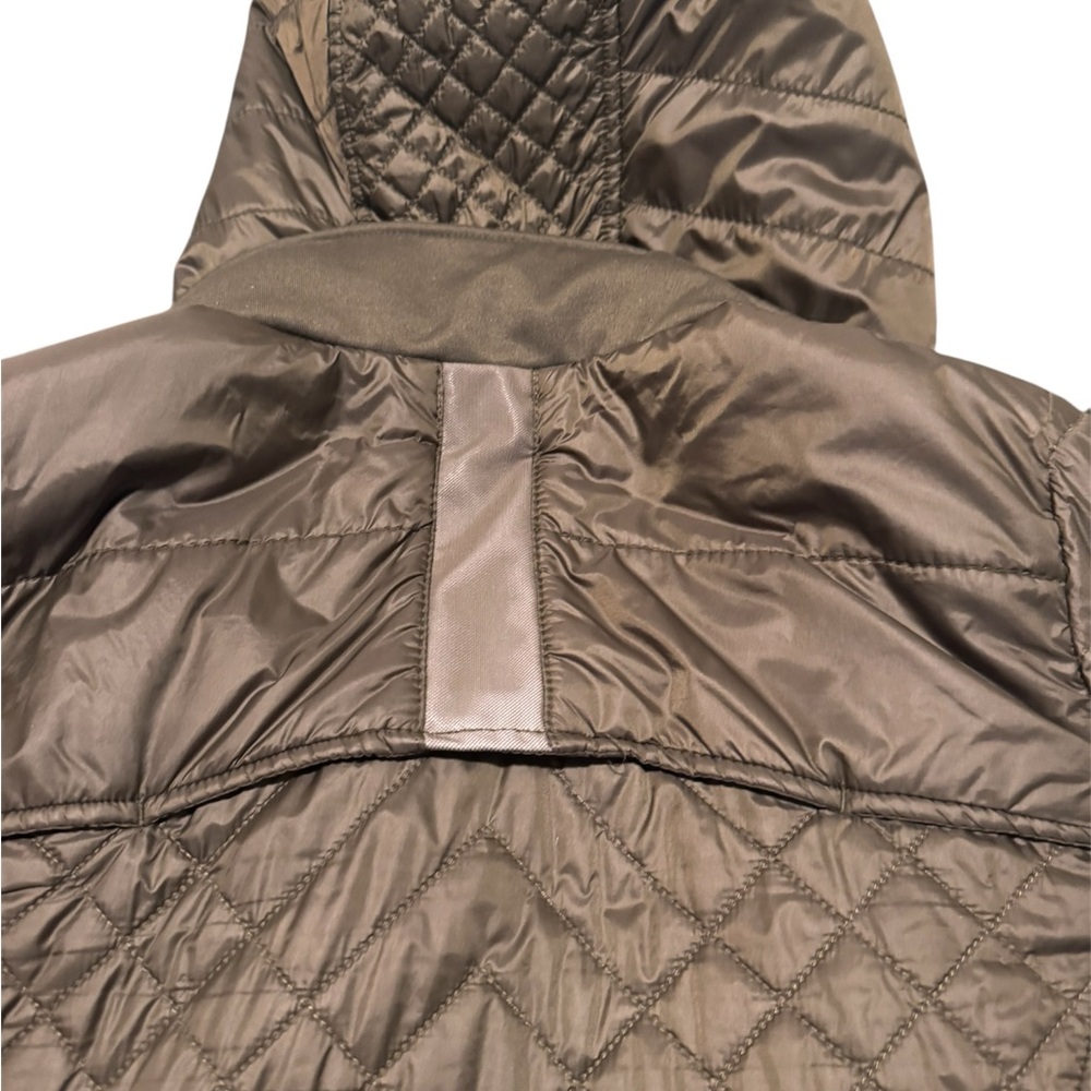 Athleta Quilted Green seaweed Hooded Rock Springs CYA Jacket - Picture 3 of 8